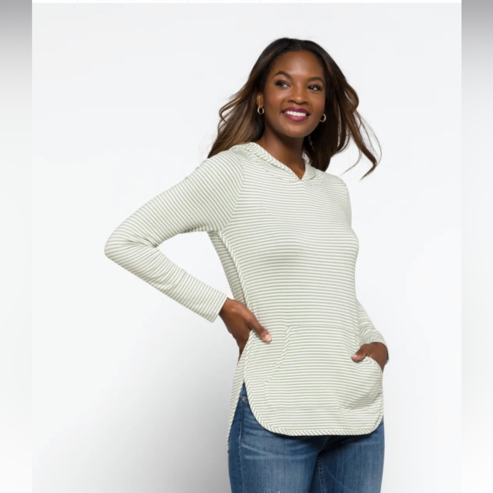 Market & Spruce Hooded top L
